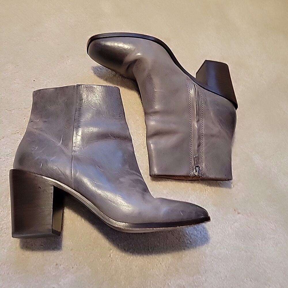 Frye Georgia Gray Leather Womens Sz 9.5 Block Heeled Ankle Boots USA Zip Up